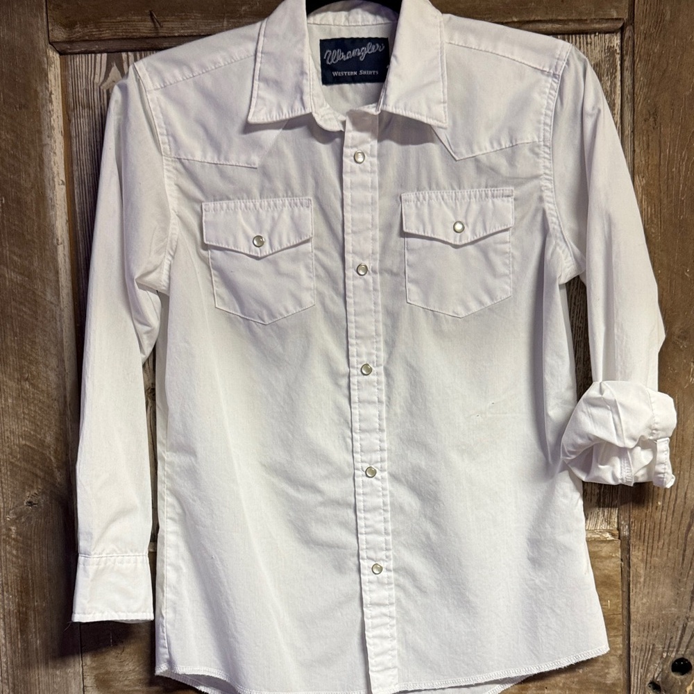 Classic Western boy’s shirt. Perfect for the rodeo.